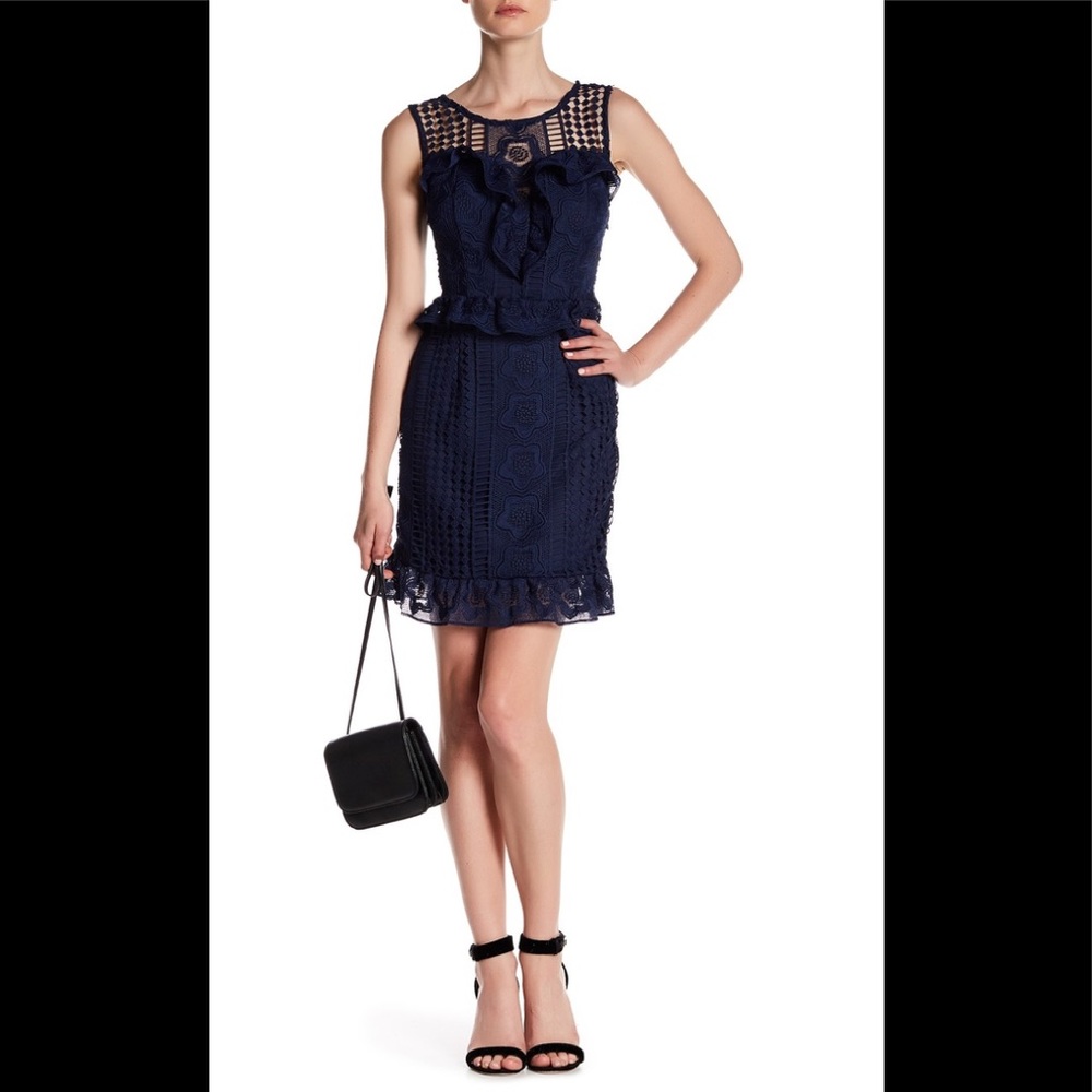 Romeo & Juliet Couture Sleeveless Lace Dress NWT